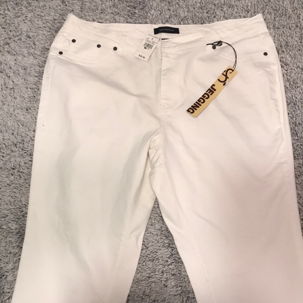 Ashley Stewart Womens Plus size 18 White Jegging